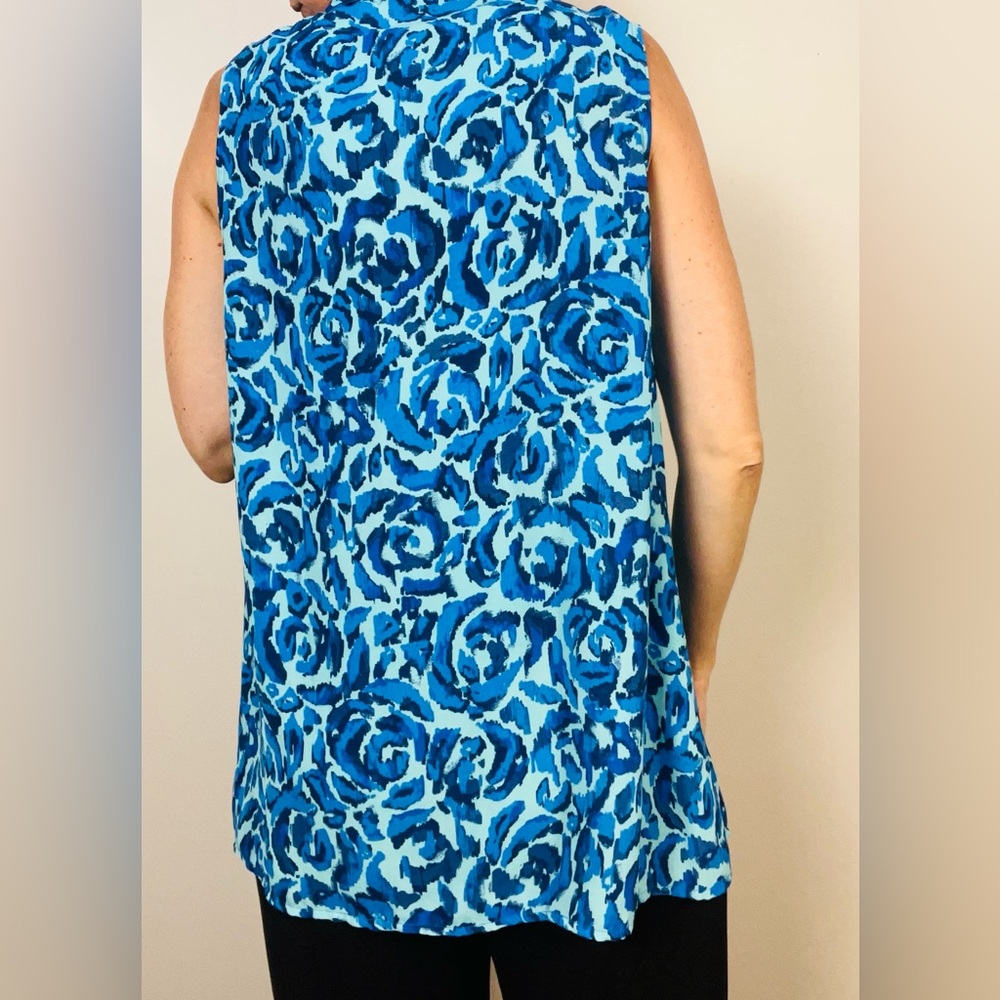 Liz Claiborne Sleeveless Button-Down Top – L | Blue Leopard Print | Flowy Fit - Picture 10 of 13